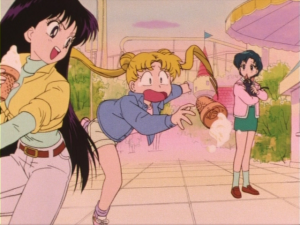 Sailor Moon episode 11 - Rei, Usagi and Ami at Yume Land
