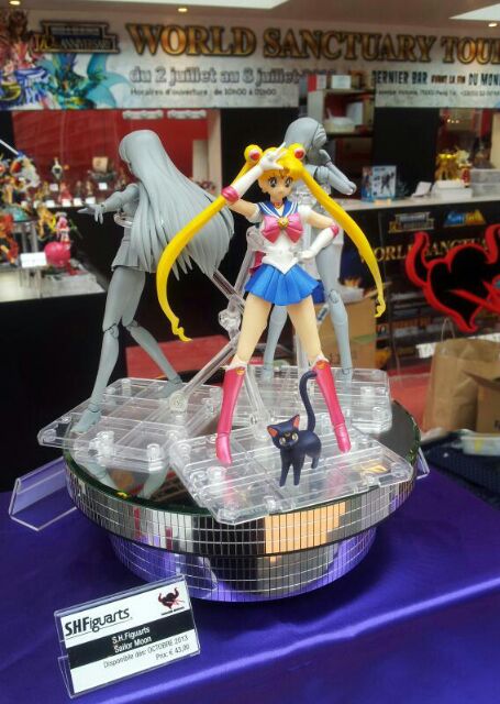 Sailor Mars S. H. Figuarts figure from Bandai seen from behind