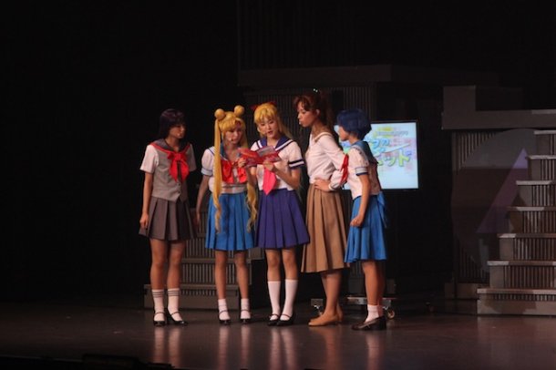 Sailor Moon La Reconquista Musical - Rei, Usagi, Minako, Makoto, Ami
