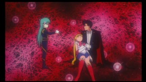 Fiore offers the Kissenian to Tuxedo Mask and a dead Sailor Moon - Sailor Moon R Movie