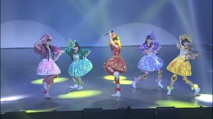 Sailor Moon La Reconquista Musical DVD - Special features - Momoiro Clover Z performing Moonlight Densetsu