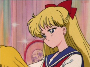 Sailor Moon episode 36 - Minako does Usagi's hair