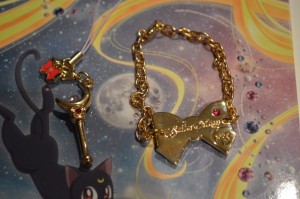 Sailor Moon Crystal Deluxe Limited Edition Blu-Ray vol. 1 - Moon Stick charm and bracelet