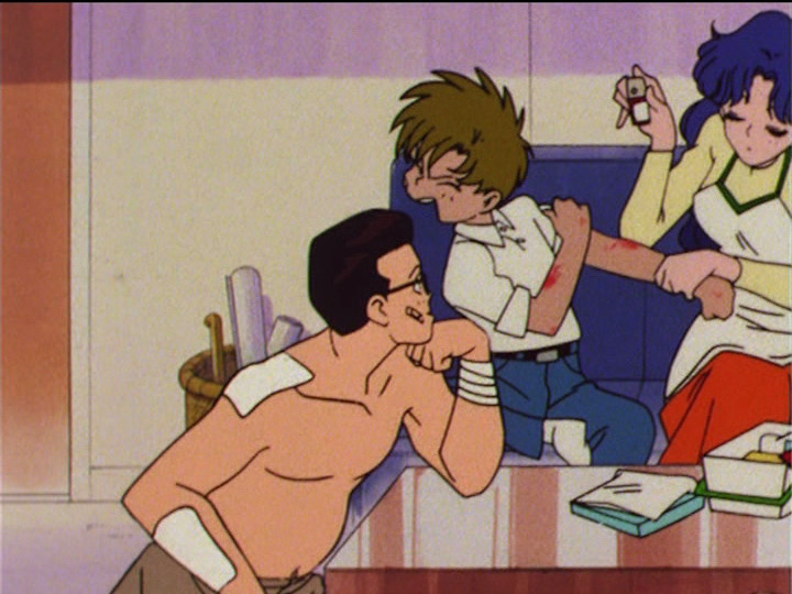 Sailor Moon episode 50 - Kenji Papa's inexplicable weight gain
