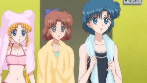 Sailor Moon Crystal Act 16 - Usagi, Naru and Ami in swimsuits