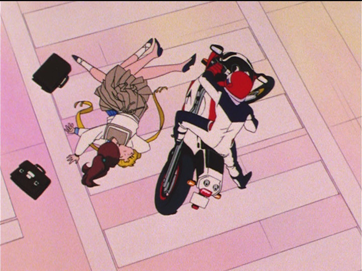 Sailor Moon S episode 96 - Haruka nearly kills Makoto and Usagi