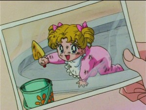 Sailor Moon SuperS episode 130 - Usagi playing in a sandbox