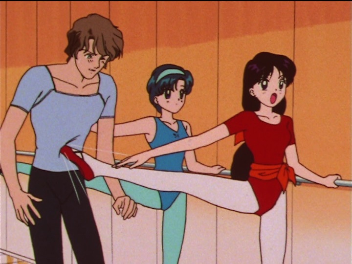 Sailor Moon SuperS episode 145 - Rei kicks Yamagishi in the stomach