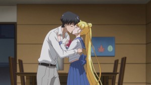 Sailor Moon Crystal Act 30 - Mamoru kissing Usagi