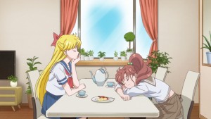 Sailor Moon Crystal Act 31 - Minako and Makoto pass out
