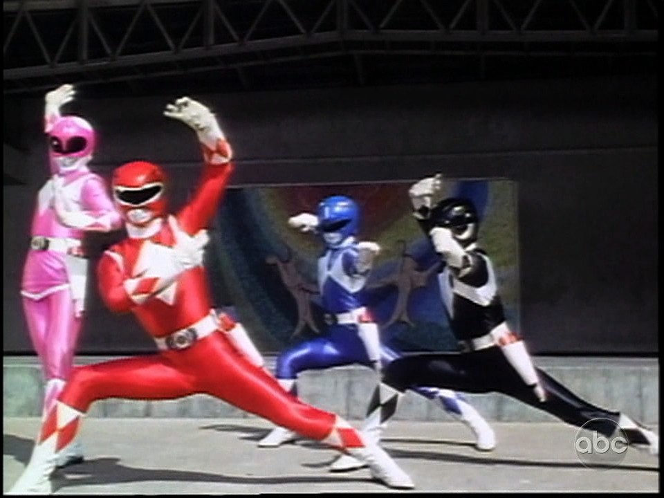 Mighty Morphin Power Rangers season 1 episode 11 - Power Rangers in front of a mural