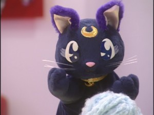 Live Action Pretty Guardian Sailor Moon Act 20 - Luna plays with yarn