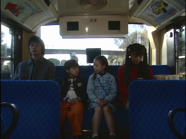 Live Action Pretty Guardian Sailor Moon Act 20 - Mamoru, Daichi, Hikari and Usagi on a bus