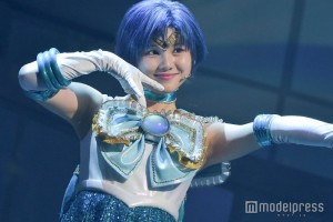 Nogizaka46 x Sailor Moon Musical - Sailor Mercury
