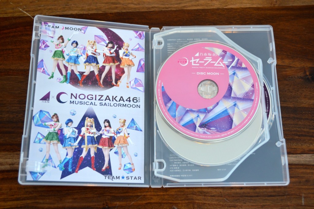 Nogizaka46 x Sailor Moon musical Blu-Ray - Team Moon Disc